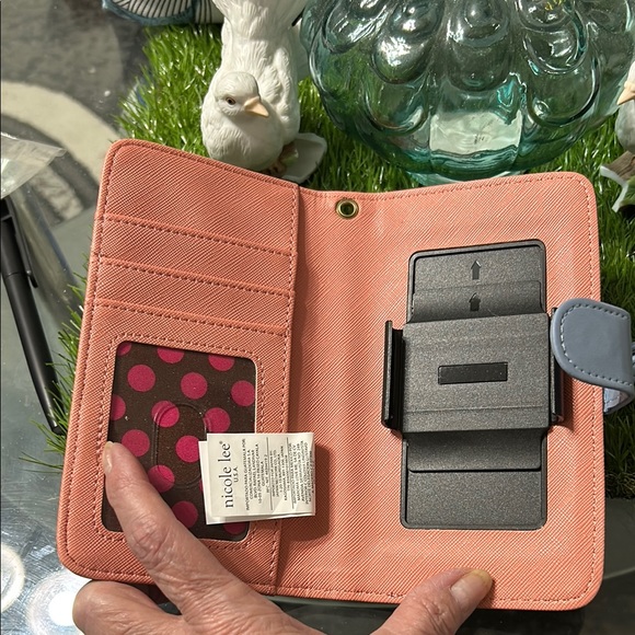 Nicole Lee Blue and Pink Phone Case Stylish Accessory - Picture 5 of 8